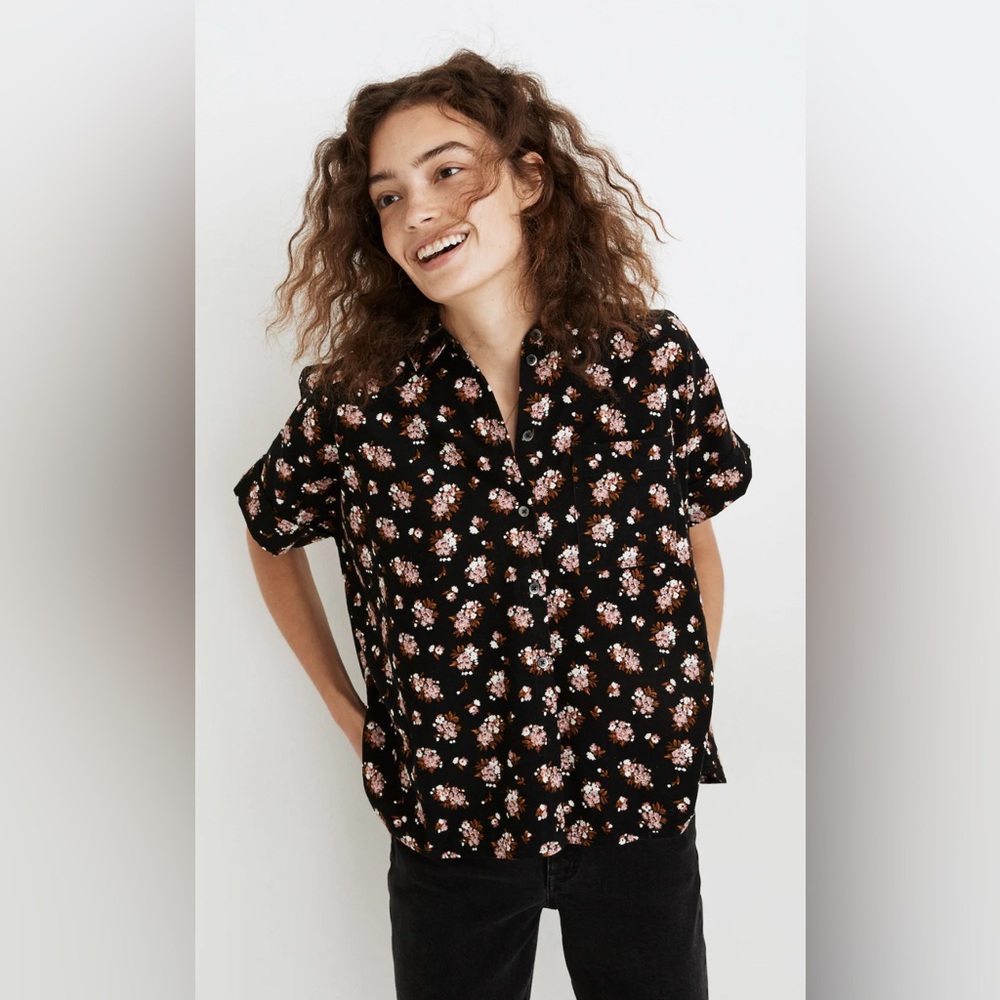 Madewell short sleeve corduroy Shirt size medium